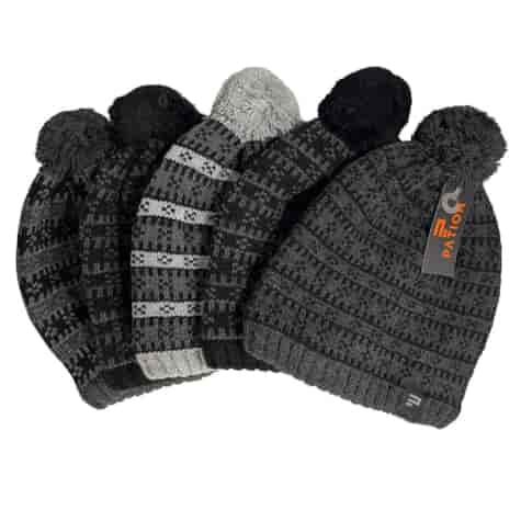 Czapka męska z pomponem kafelki